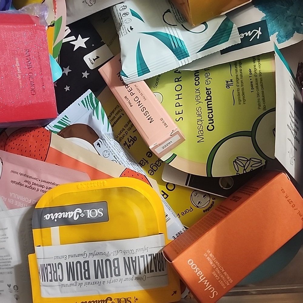 *Free With $50 Purchase* Mystery box of 5 Samples